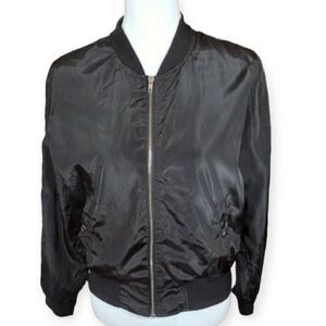 SAN JOY BLACK & WHITE BOMBER SZ.M EUC.